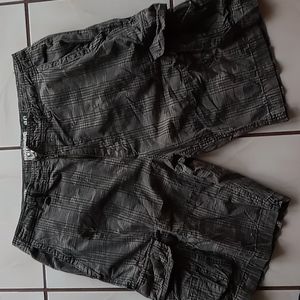 Champs Sports Men's Dark Green Plaid Camo Cargo Shorts SZ 36